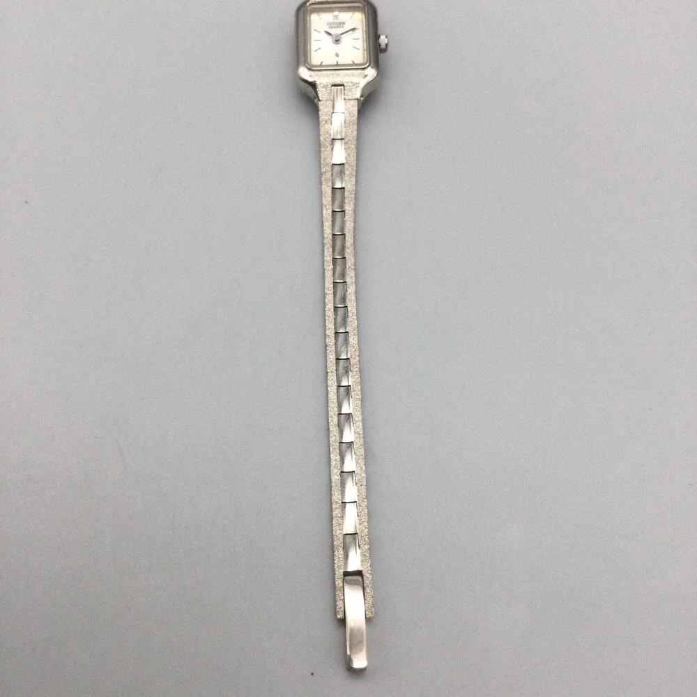 Vintage Citizen Womens Watch 13mm Silver Tone 5421-S21532 New Battery 7